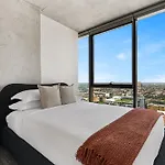 Fulbrix Bright Designer With West Loop Views Chicago
