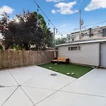 Stylish 2Br Urban Retreat In River West
