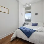 4-Bedroom Luxury Home With Rooftop & Skyline Views