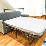 Spacious & Stylish Home At The Heart Of Wicker Park