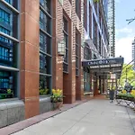Omni Chicago Hotel