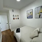 Apartment Chic Euro Getaway- Close To Downtown Chicago