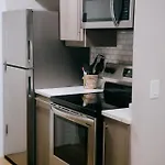 Luxurious New Remodeled Apartment