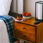 Luxurious New Remodeled Apartment Chicago
