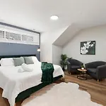 2 Bed & 3 Bath Apartment *