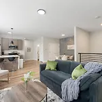 Apartment 2 Bed & 3 Bath Chicago