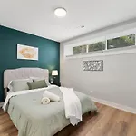 2 Bed & 3 Bath * Chicago