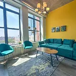 Convenient 2Br Suite In Prime Location With Gym Access & Optional Parking Near Mccormick Place And Soldier Field