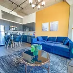 Apartment South Loop 2br Getaway With Smart Tvs & Optional Parking Near Mccormick Place, Museum Campus & Downtown Chicago