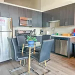 Cozy 2Br South Loop Condo With Optional Parking And Gym Near Mccormick Place, Public Transit & City Hotspots