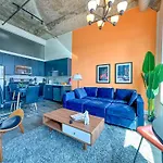 Cozy 2Br South Loop Condo With Optional Parking And Gym Near Mccormick Place, Public Transit & City Hotspots