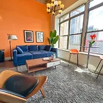 Cozy 2Br South Loop Condo With Optional Parking And Gym Near Mccormick Place, Public Transit & City Hotspots