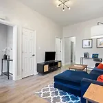 Perfect Pilsen Apartments