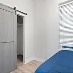 Perfect Pilsen Apartments