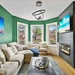 Wrigley 4Br Home, Sleeps 10