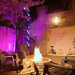 The Banksy 4 Bedroom King Bed - Firepit Rooftop Near United Center