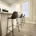 1R Cozy 1Bd Near Downtown Chicago