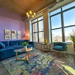 Modern And Bright 2Br On Michigan Ave With Optional Parking And Gym Access Near Soldier Field & Grant Park