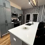 Vogue Bucktown Apartment *