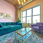 South Loop Chicago 2Br Retreat With Skyline View And Optional Parking For 8 Guests Near Mccormick Place And Soldier Field