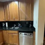 1 Bedroom Unit With 1 Free Garage Parking