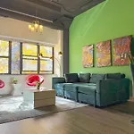 Ideal 3Br Business Or Leisure Rental In Chicago Fully Stocked Kitchen & Fast Internet With Optional Parking Near Soldier Field, Grant Park & Mccormick Place