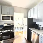Vibrant 1Br Apt Explore Chicago\'S Hidden Gems