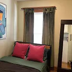 Bed & Breakfast Green In Dorothys Bnb