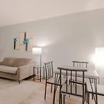 1Br Gem In Prime, Vibrant Location Walk To Dining