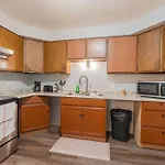 1Br Gem In Prime, Vibrant Location Walk To Dining