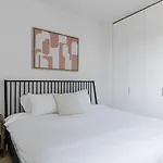 Blueground Medical District 1Bd Apartment Chi-1109