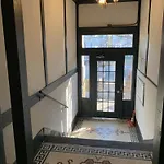 Apartment Entire With Private Balcony Chicago