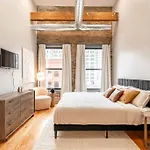 503Loft 5 Bed 2 Ba Downtown Loft - Sleeps 8