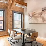 503Loft 5 Bed 2 Ba Downtown Loft - Sleeps 8