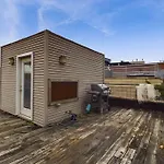 Hot Tub Haven With Private Garage