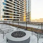 Loop 1br W Gym Roof Lounge Same Block As L Chi-668 *