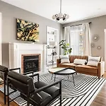 Drexel Apartments, Downtown Hyde Park *