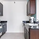 Loop Studio W Pool Gym Nr Theatre District Chi-248