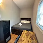 Homestay Wonderful Close To Downtown - Free Parking Chicago