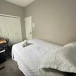 Homestay Wonderful Close To Downtown - Free Parking Chicago