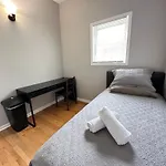 Wonderful Close To Downtown - Free Parking