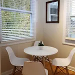 Queen Beds, Long Stay, Garage Parking, Near Train *