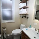 Queen Beds, Long Stay, Garage Parking, Near Train