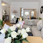 Comfy Flat By Foster Beach Downtown Uptown