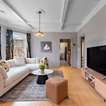 Elegant And Chic 2bed 2bath Steps From The Lake! Apartment Chicago