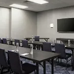 Courtyard By Marriott Chicago Downtown/River North