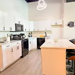 Spacious 6Br Suite Good For Groups And Sleeps 12 Near Chinatown, Mccormick & Lakefront