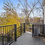 420 Lofty Apt, Laundry, A Block Frm Cta
