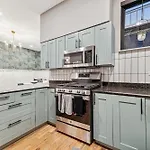 Drexel Apartments, Downtown Hyde Park *