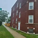 Cozy & Near Downtown & Hyde Park
